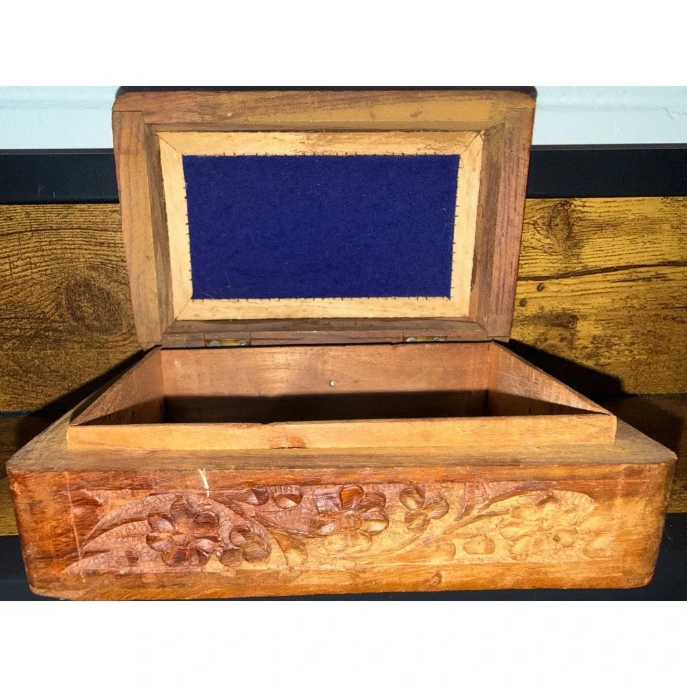 Vintage Hand Carved Wooden Trinket Jewelry Box Floral Made In India